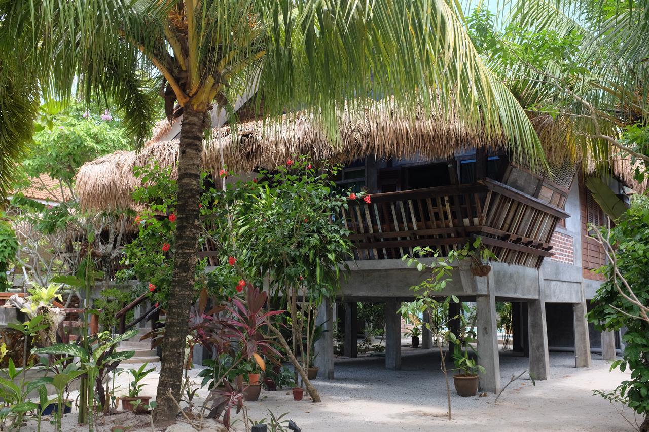 Panji Panji Tropical Wooden Home Pantai Cenang  Extérieur photo