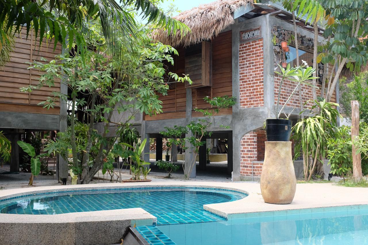 Panji Panji Tropical Wooden Home Pantai Cenang  Extérieur photo