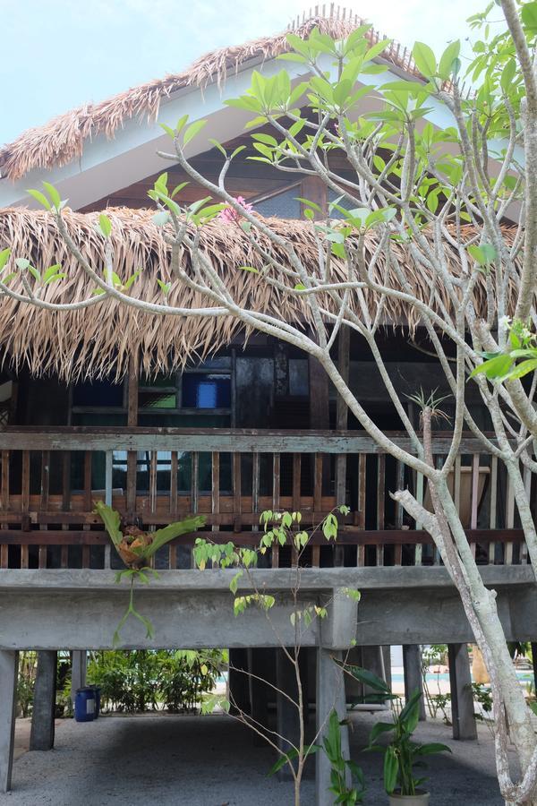 Panji Panji Tropical Wooden Home Pantai Cenang  Extérieur photo