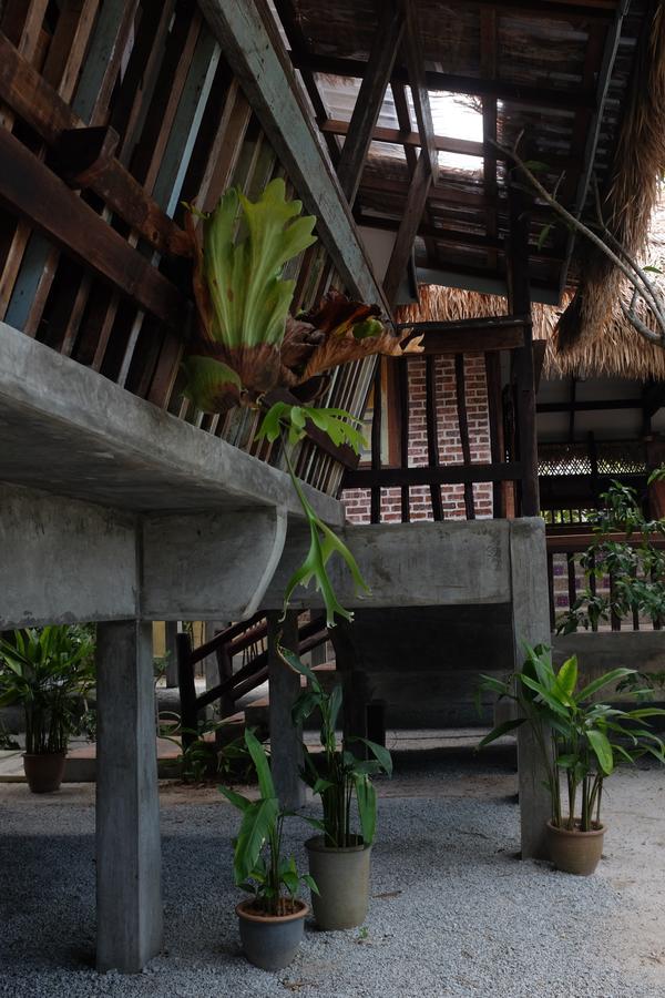 Panji Panji Tropical Wooden Home Pantai Cenang  Extérieur photo