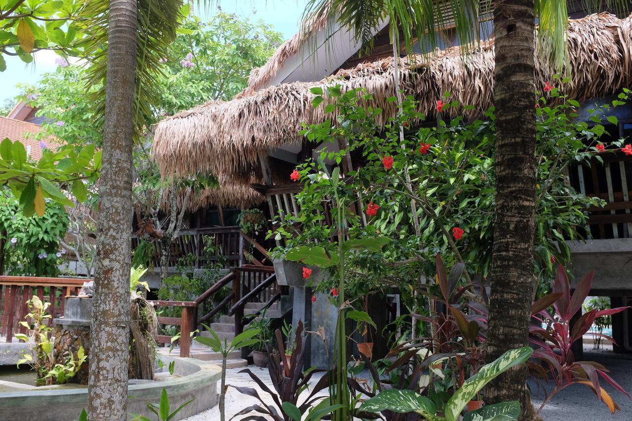 Panji Panji Tropical Wooden Home Pantai Cenang  Extérieur photo